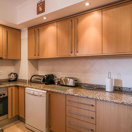 Top-Floor 2 Bedroom Holiday Home With Sea View And Pool Praia Da Luz Exterior photo